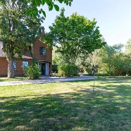 Deichschloesschen Auf * Pellworm